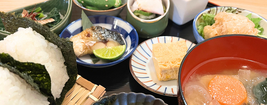 飲食関連事業